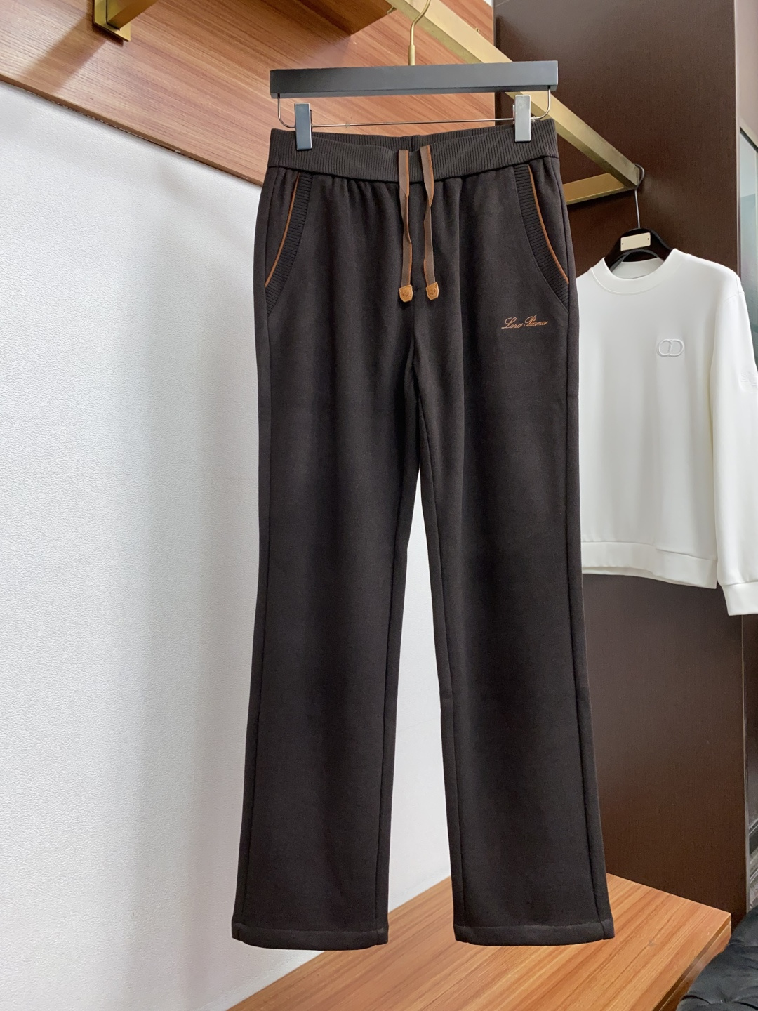 로로피아나 울 혼방 스트레이트 레그 남성 바지 상세 이미지 3