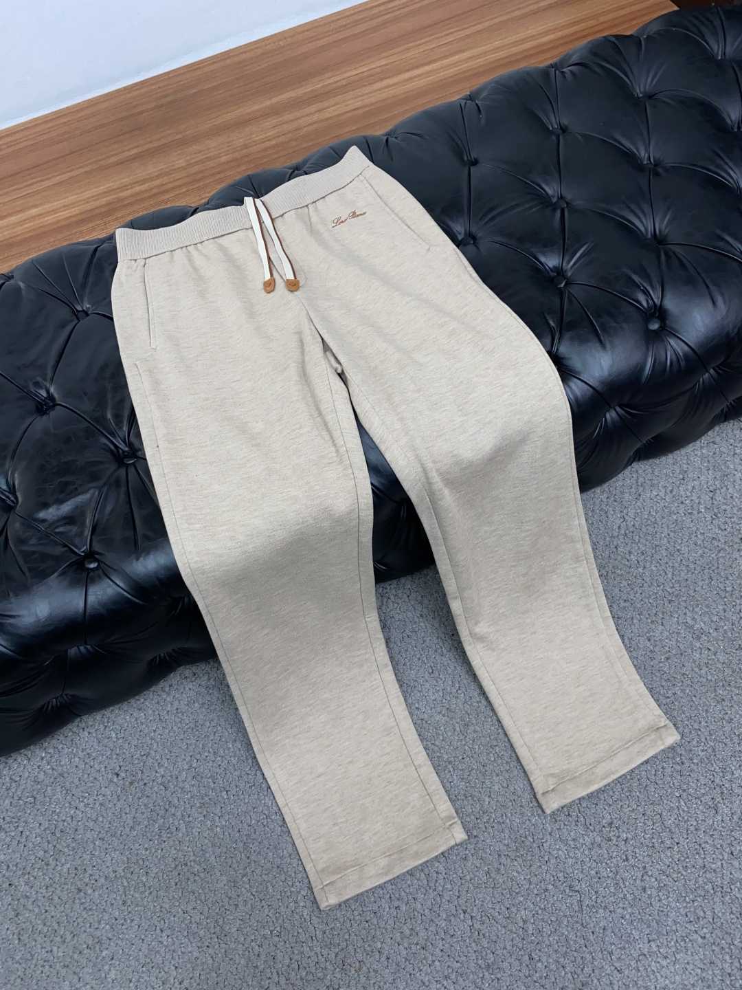 套装裤子细节 不拆