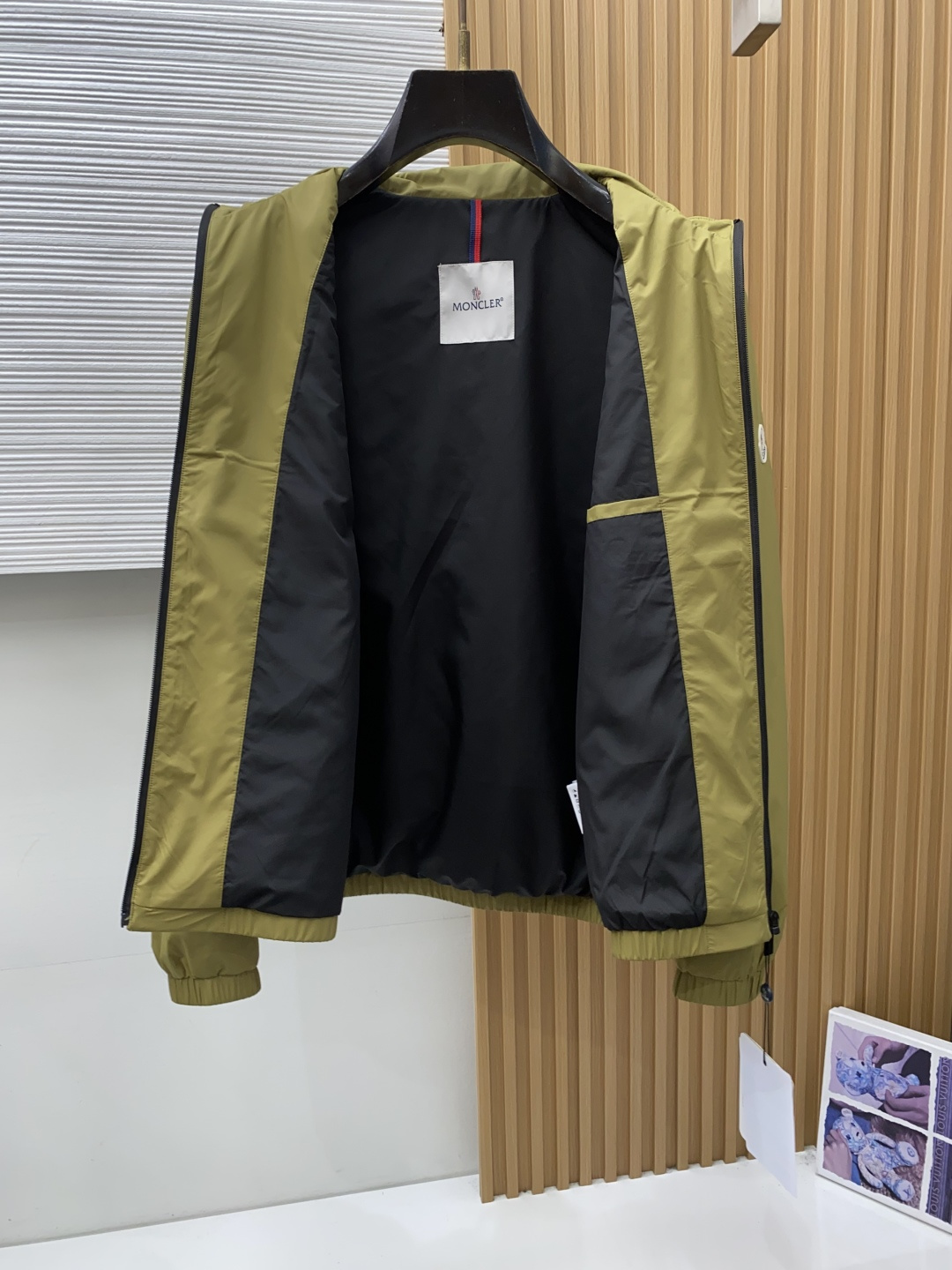 몽클레르 경량 코튼 패딩 자켓 상세 이미지 8