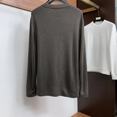 Loro Piana 诺悠翩雅 系列男士长袖打底T恤 。兼具个性时尚范儿,与生俱来的不平凡.单穿内搭皆适宜! 极简休闲 Loro Piana 诺悠翩雅 系列男士长袖打底T恤 。兼具个性时尚范儿,与生俱来的不平凡.单穿内搭皆适宜! 极简休闲