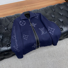 1v 路易威登 最新设计款 2026ss 家新款羊毛针织 夹克外套,秀场新品‼品相非常完美,舒适保暖,三标齐全色泽饱满诱 1v 路易威登 最新设计款 2026ss 家新款羊毛针织 夹克外套,秀场新品‼品相非常完美,舒适保暖,三标齐全色泽饱满诱