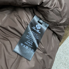 Loro Piana 诺悠翩雅 秋冬男士商务翻领时尚羽绒服 定制羊毛面料 真皮翻领 轻奢时尚休闲风格,轻盈保暖柔软!低 Loro Piana 诺悠翩雅 秋冬男士商务翻领时尚羽绒服 定制羊毛面料 真皮翻领 轻奢时尚休闲风格,轻盈保暖柔软!低
