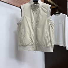 BC 羽绒26秋冬新款羽绒马甲绒 90白鸭绒 一线品牌的要求理念 款式大方时尚 上身有型不会臃肿 超好穿搭而且很实穿 可 BC 羽绒26秋冬新款羽绒马甲绒 90白鸭绒 一线品牌的要求理念 款式大方时尚 上身有型不会臃肿 超好穿搭而且很实穿 可
