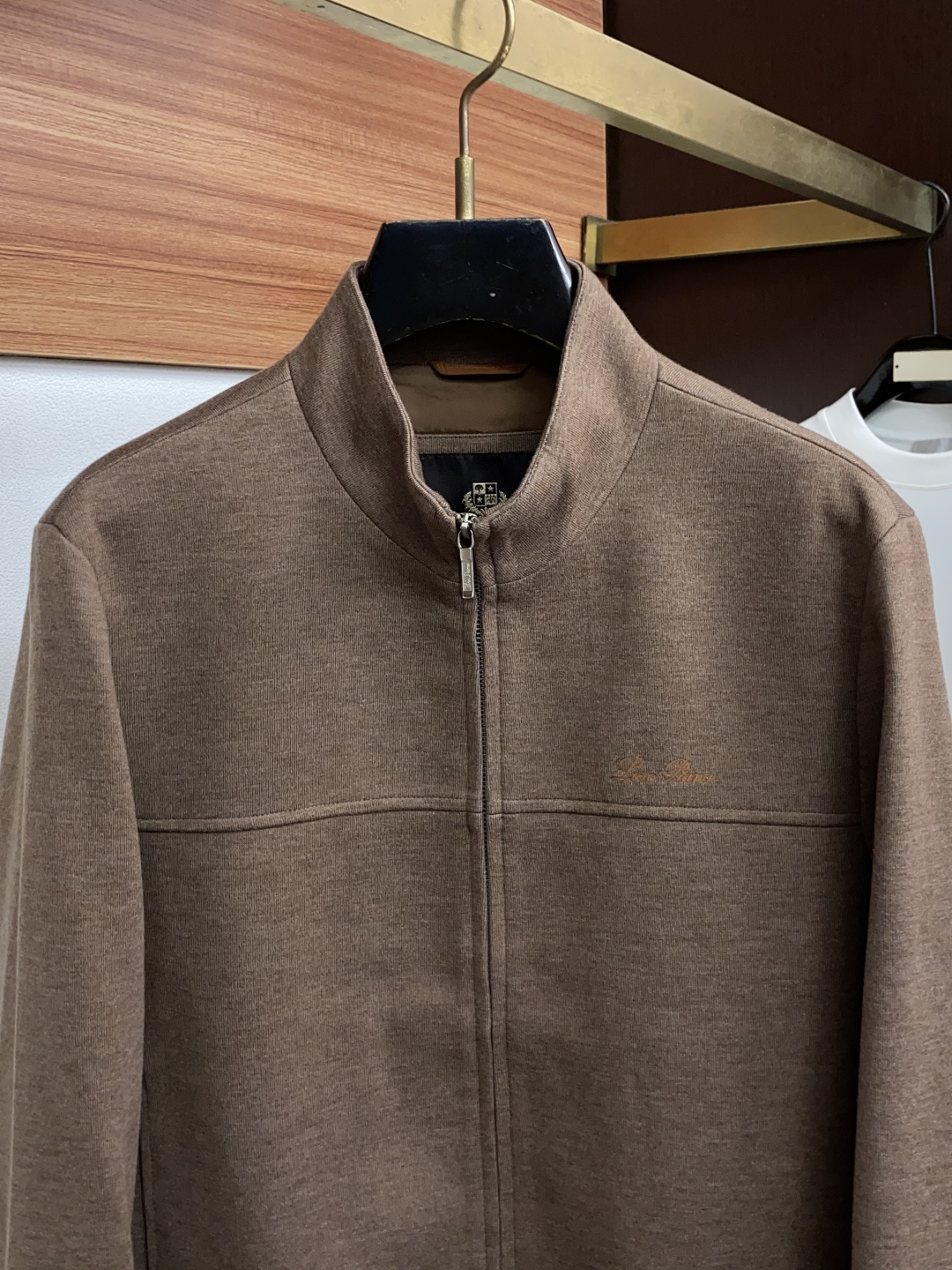 Loro Piana诺悠翩雅 男装【新品】 贸易公司订单 老钱2026S秋冬新品 男士羊毛运动套装‼️ (不拆卖) 意大 Loro Piana诺悠翩雅 男装【新品】 贸易公司订单 老钱2026S秋冬新品 男士羊毛运动套装‼️ (不拆卖) 意大