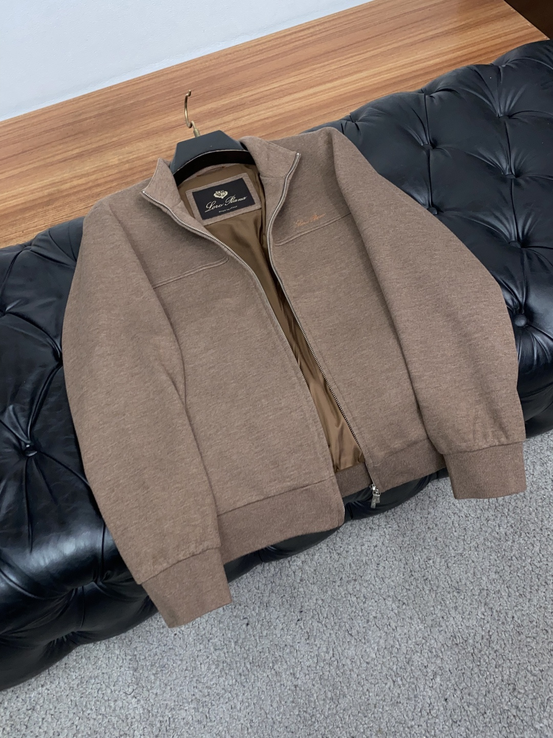 Loro Piana诺悠翩雅 男装【新品】 贸易公司订单 老钱2026S秋冬新品 男士羊毛运动套装‼️ (不拆卖) 意大 Loro Piana诺悠翩雅 男装【新品】 贸易公司订单 老钱2026S秋冬新品 男士羊毛运动套装‼️ (不拆卖) 意大
