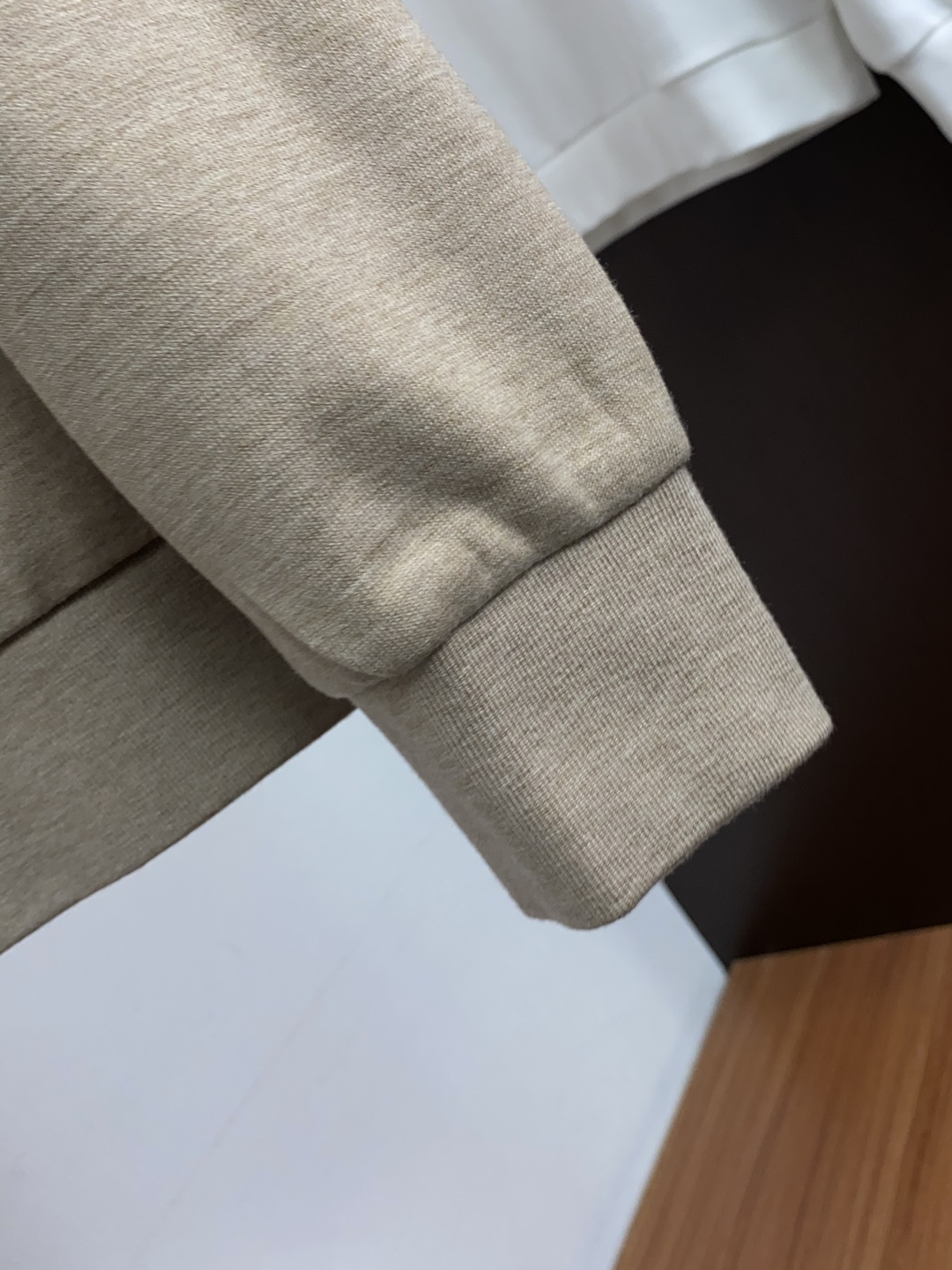 Loro Piana诺悠翩雅 男装【新品】 贸易公司订单 老钱2026S秋冬新品 男士羊毛运动套装‼️ (不拆卖) 意大 Loro Piana诺悠翩雅 男装【新品】 贸易公司订单 老钱2026S秋冬新品 男士羊毛运动套装‼️ (不拆卖) 意大