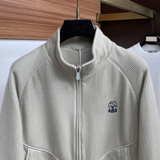 BC M-3xL 男装针织夹克外套 柜台同步发售,高精细的奢华品质,轻奢感超强.全新亚麻面料拥有最新的时尚气质及将魅力韵 BC M-3xL 男装针织夹克外套 柜台同步发售,高精细的奢华品质,轻奢感超强.全新亚麻面料拥有最新的时尚气质及将魅力韵