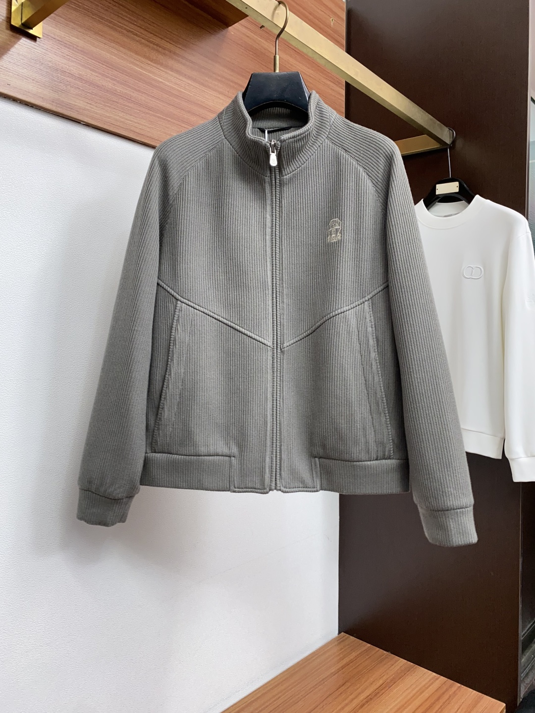 BC M-3xL 男装针织夹克外套 柜台同步发售，高精细的奢华品质,轻奢感超强.全新亚麻面料拥有最新的时尚气质及将魅力韵