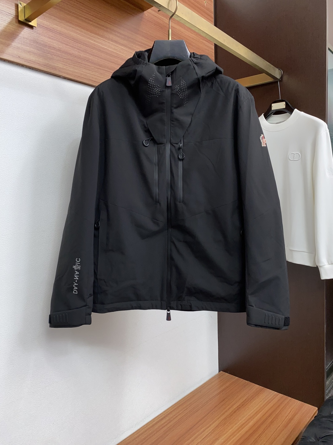 蒙口 26ss最新品羽绒服 设计帅气有型!百搭必备单品,时尚潮牌, 轻松营造酷帅氛围感 新国标 90白鸭绒 高级感满满 蒙口 26ss最新品羽绒服 设计帅气有型!百搭必备单品,时尚潮牌, 轻松营造酷帅氛围感 新国标 90白鸭绒 高级感满满