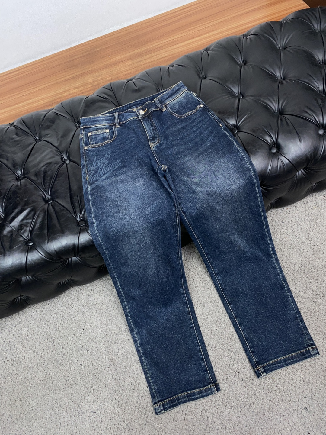 DG 29-38 最新款牛仔裤 秋冬最新款上身版型无敌正！ 绝对可以闭眼收的一款 此款裤子非常百搭，弹力腰围,日常上班 