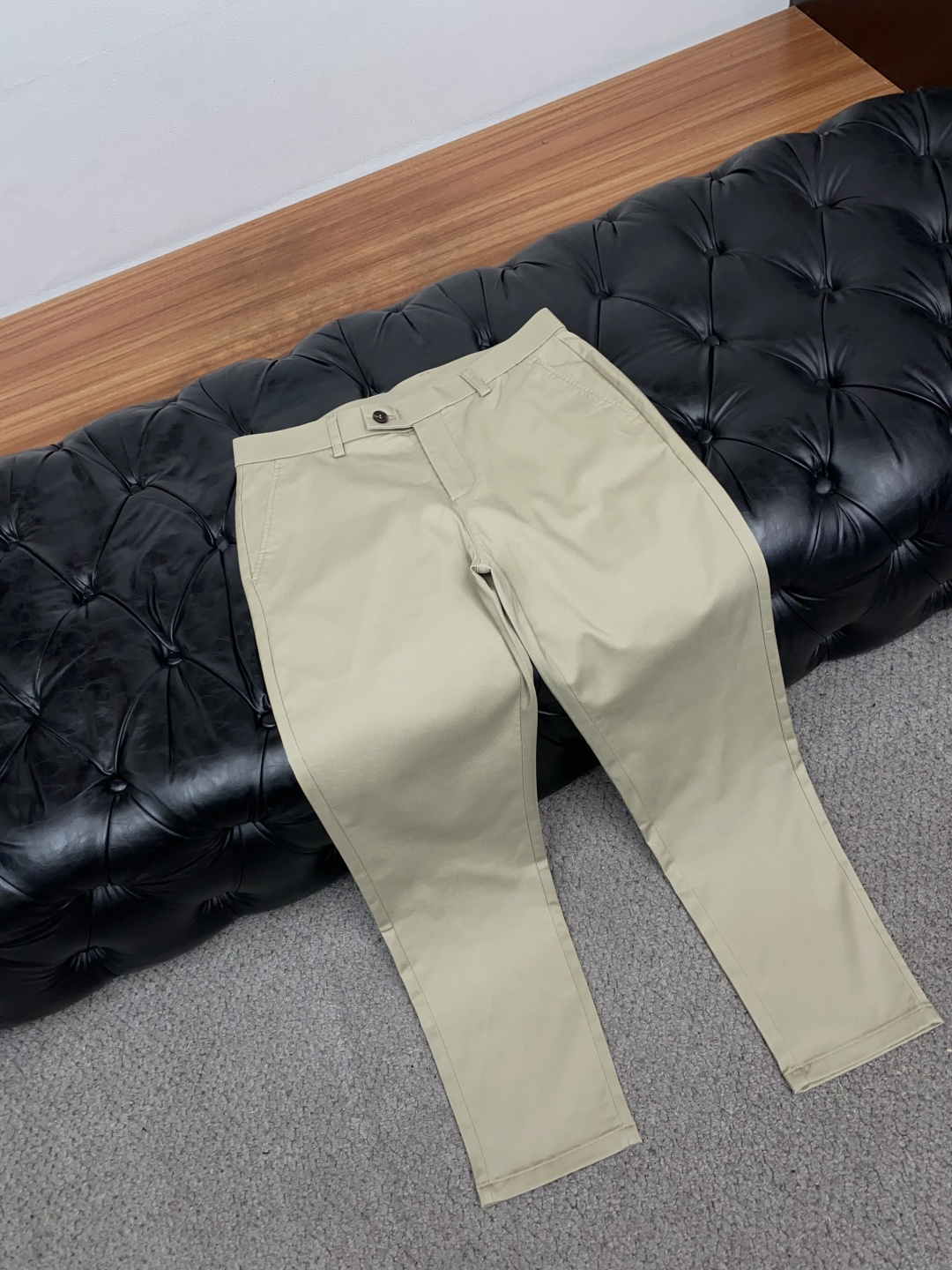 Dior 迪奥 26秋冬新品 原单男士西装休闲西裤 每季必出的类型，无需质疑的热卖王牌单品，符合四季最佳的搭配色号 整体