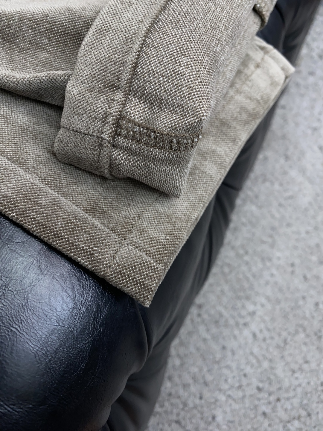 Loro Piana 诺悠翩雅 2026新款休闲西裤！意大利高端品牌 官网同步发售进口定制高端定制面料，触感柔软透气 三