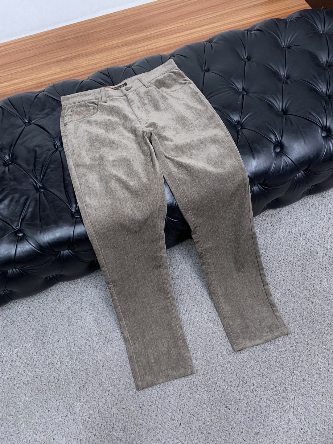 Loro Piana 诺悠翩雅 2026新款休闲西裤！意大利高端品牌 官网同步发售进口定制高端定制面料，触感柔软透气 三