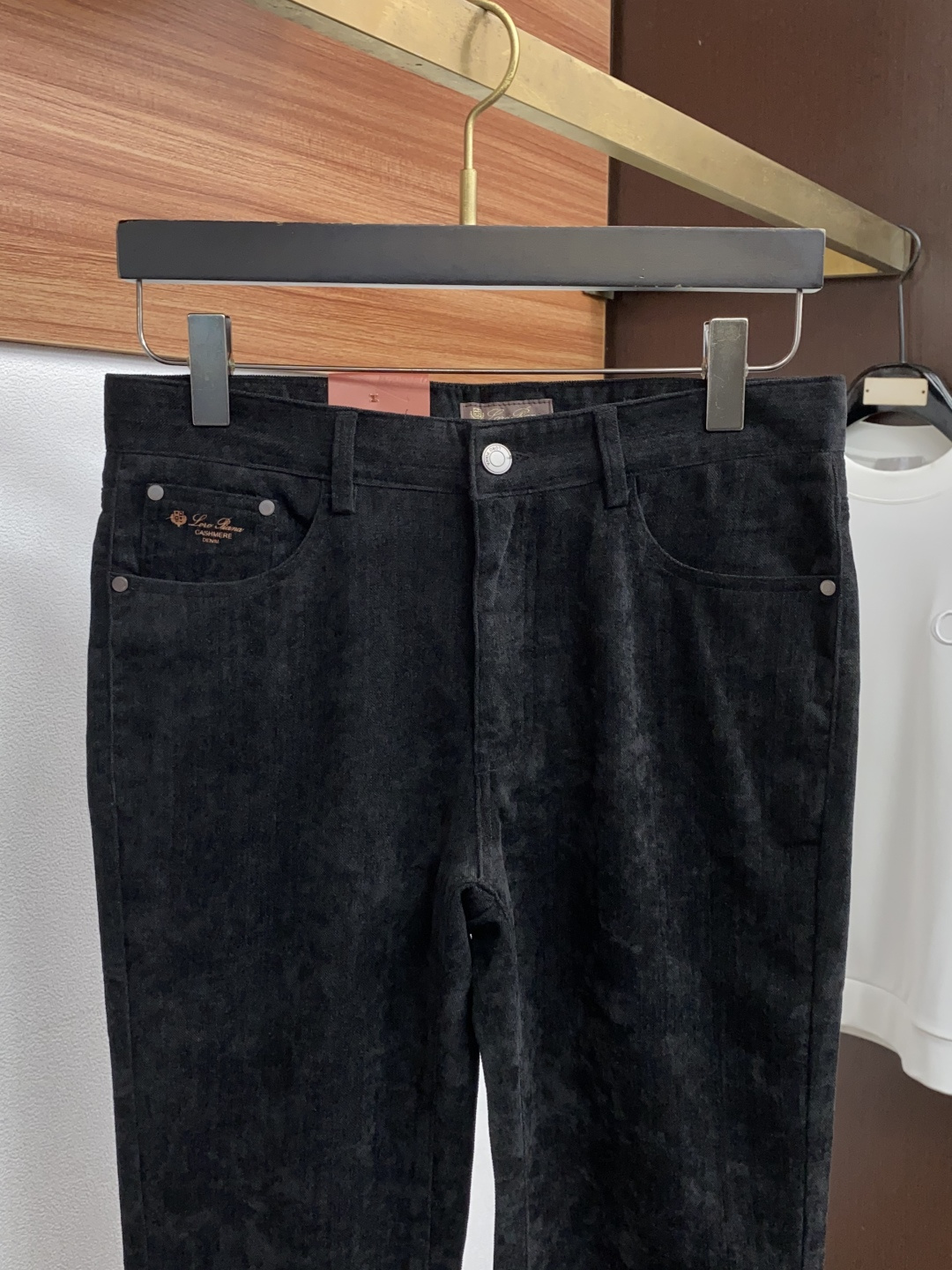 Loro Piana 诺悠翩雅 2026新款休闲西裤！意大利高端品牌 官网同步发售进口定制高端定制面料，触感柔软透气 三