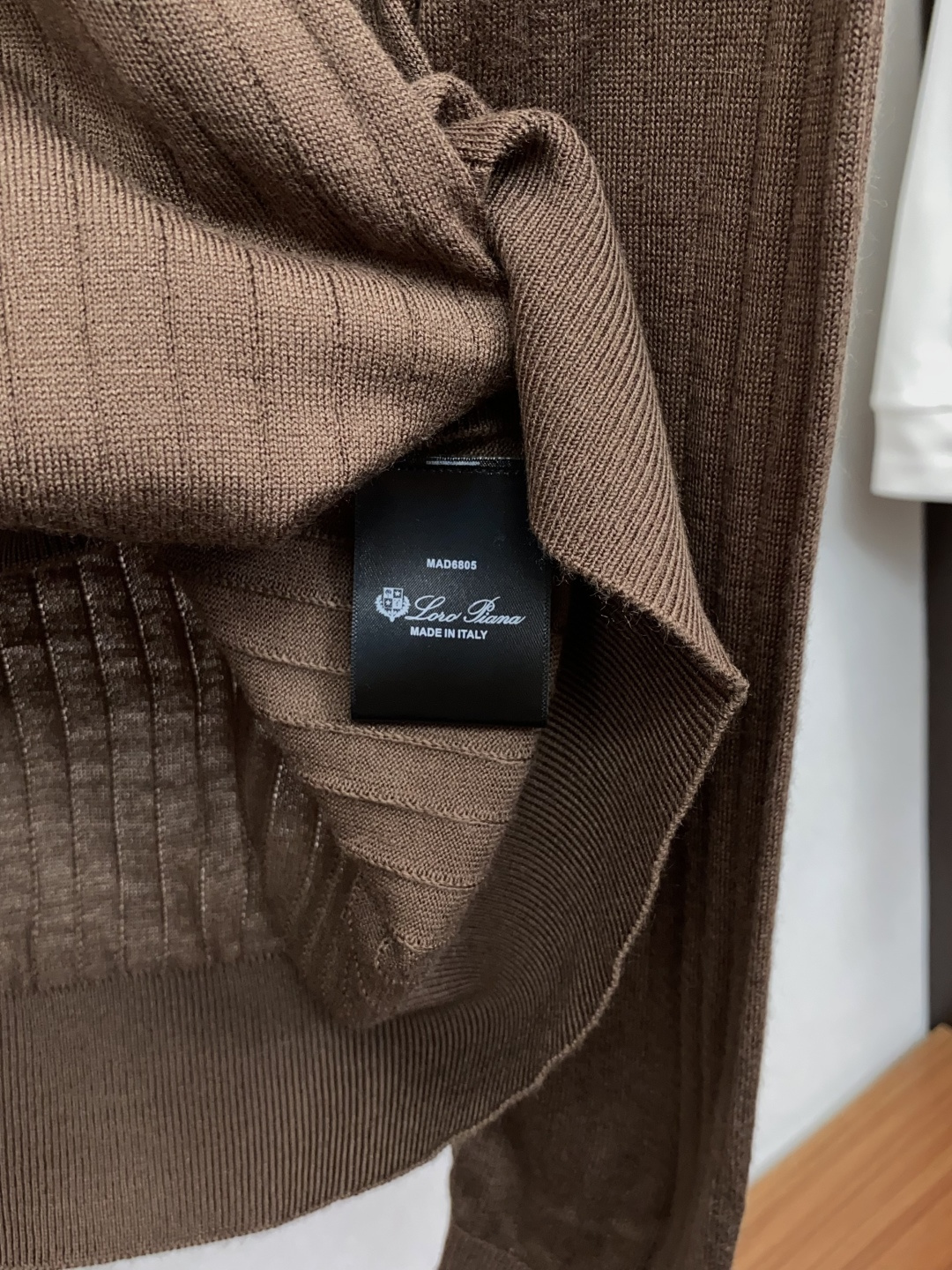Loro Piana 诺悠翩雅 秋冬新款针织羊毛衫长袖毛衣 最新时尚潮流效果,时尚新韵味，元素及现代潮流的高街风格融合一
