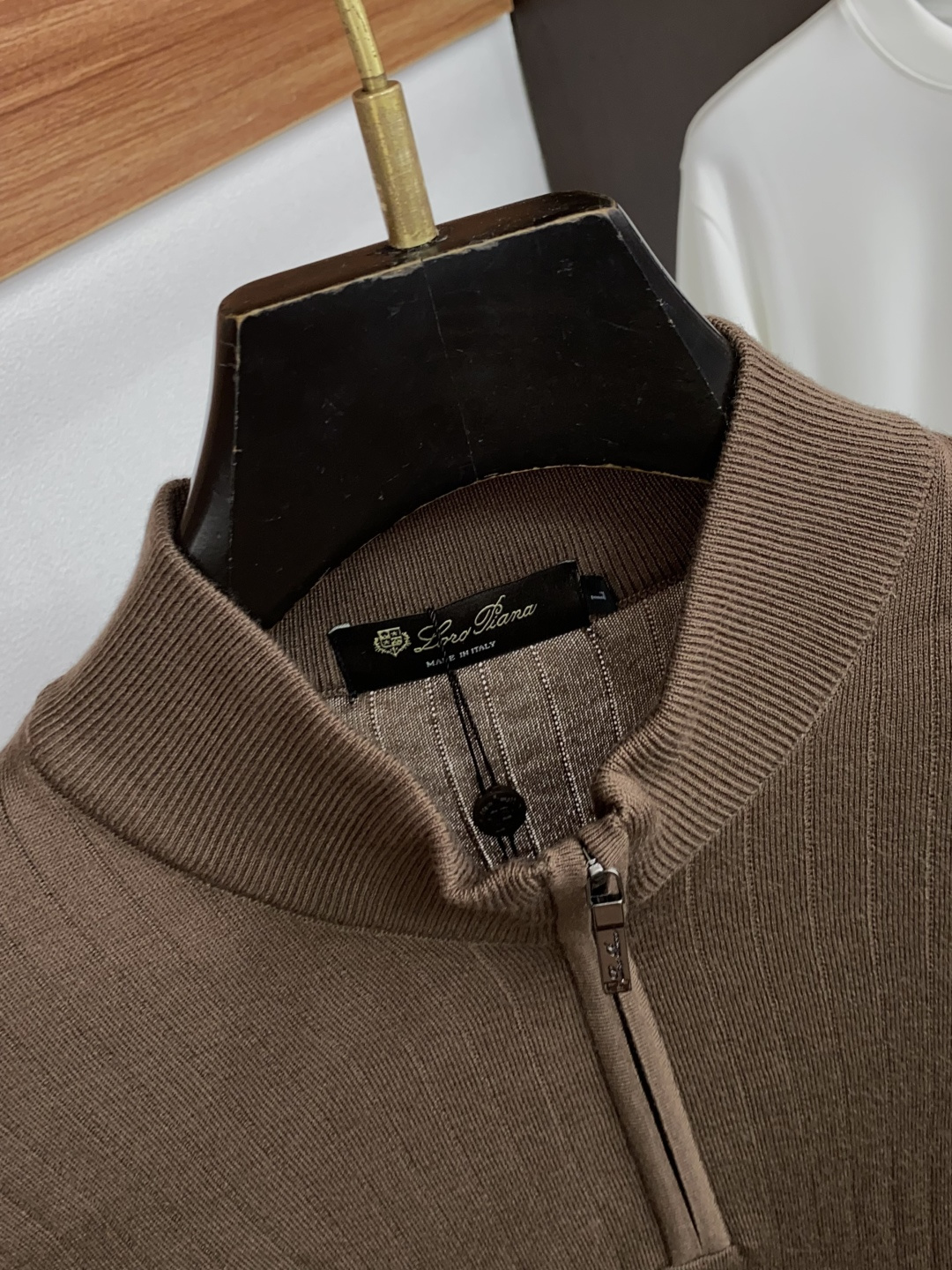Loro Piana 诺悠翩雅 秋冬新款针织羊毛衫长袖毛衣 最新时尚潮流效果,时尚新韵味，元素及现代潮流的高街风格融合一