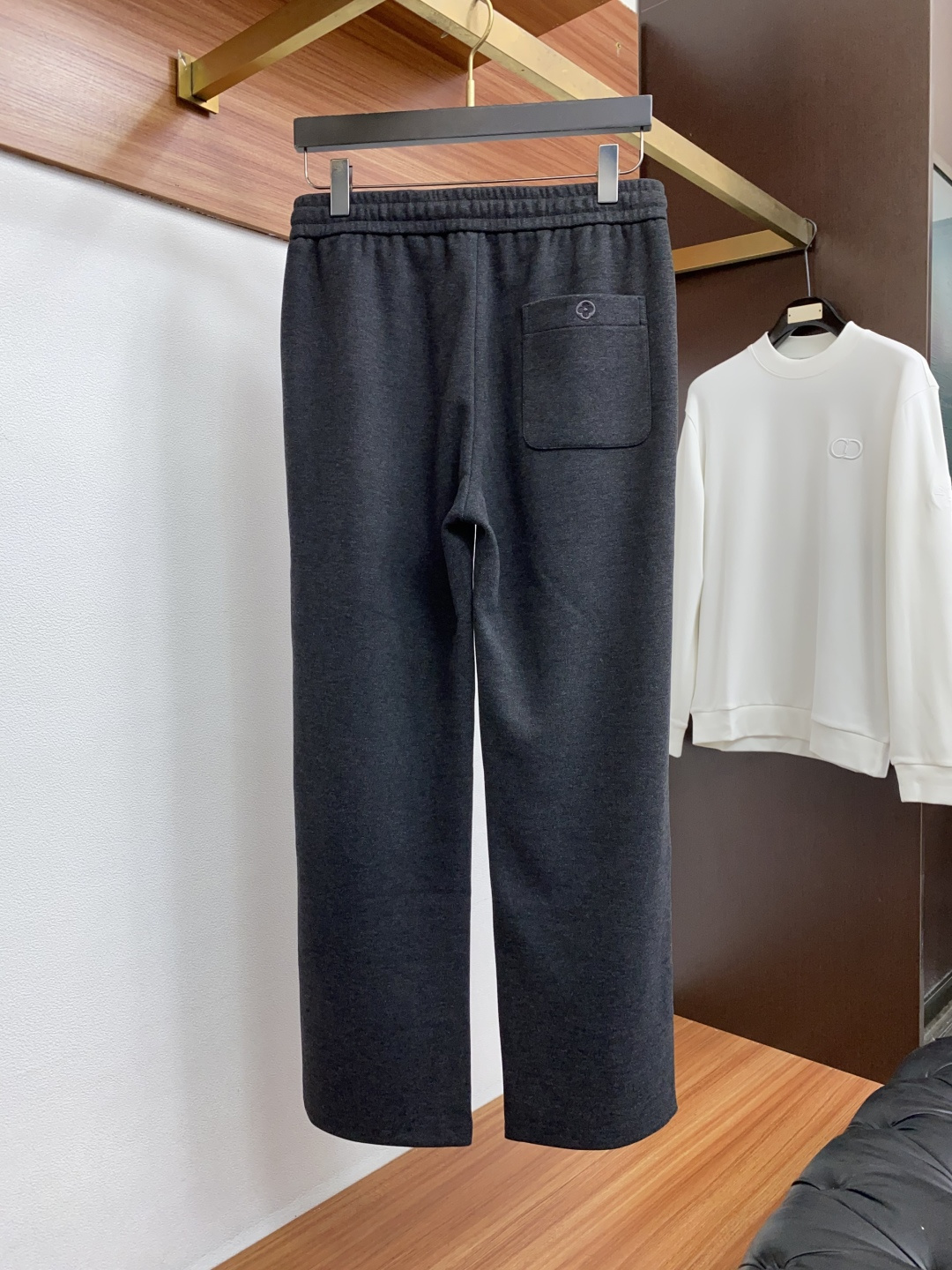 1v 路易威登 26秋冬新品 原单男士羊毛休闲裤 弹力面料每季必出的类型，无需质疑的热卖王牌单品，符合四季最佳的搭配色号