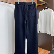 爱马仕 26秋冬新品 原单男士羊毛休闲裤 弹力面料每季必出的类型,无需质疑的热卖王牌单品,符合四季最佳的搭配色号 整体的 爱马仕 26秋冬新品 原单男士羊毛休闲裤 弹力面料每季必出的类型,无需质疑的热卖王牌单品,符合四季最佳的搭配色号 整体的