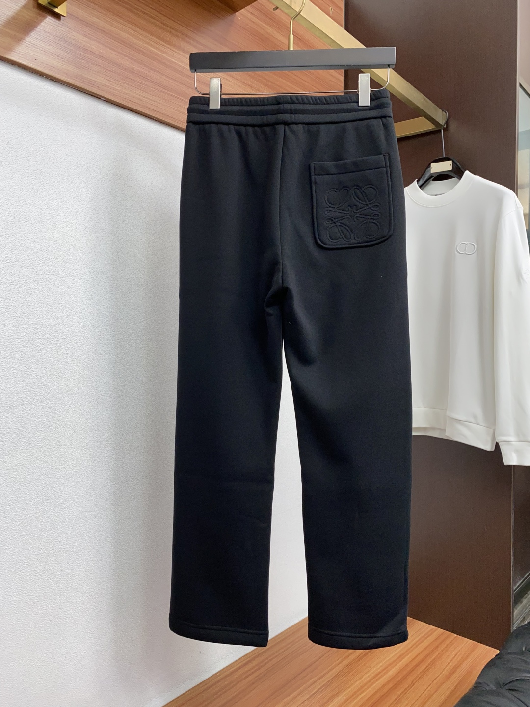 罗意威 26秋冬新品 原单男士加厚加绒 休闲裤 弹力面料每季必出的类型，无需质疑的热卖王牌单品，符合四季最佳的搭配色号 