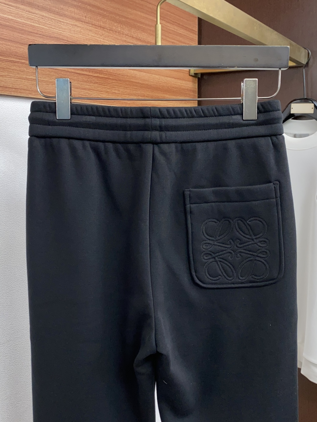 罗意威 26秋冬新品 原单男士加厚加绒 休闲裤 弹力面料每季必出的类型，无需质疑的热卖王牌单品，符合四季最佳的搭配色号 