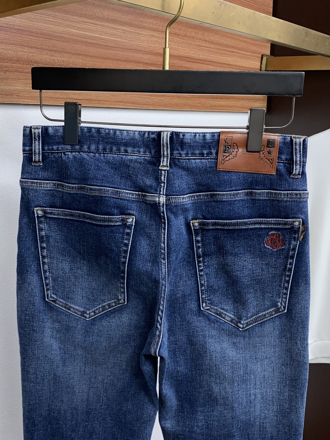 Loro Piana 诺悠翩雅 码数30-38 最新款秋冬时尚休闲五袋牛仔裤最新款上身版型无敌正！直筒版型 绝对可以闭眼