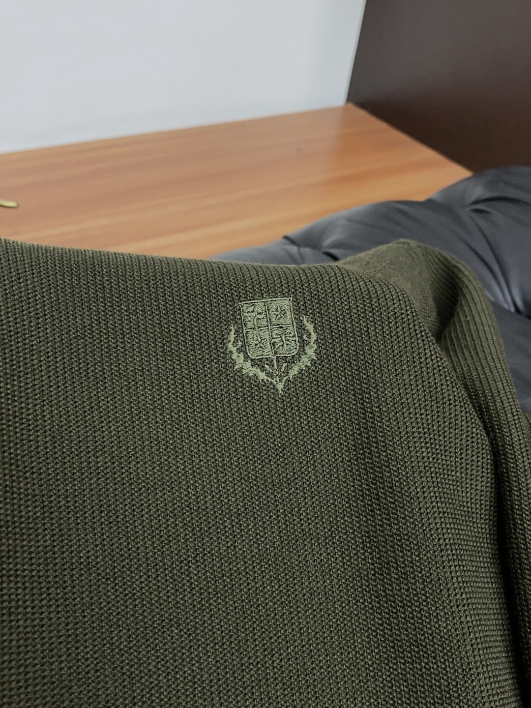 Loro Piana 诺悠翩雅 秋冬高品质 绵羊毛针织圆领长袖毛衣 精品棉羊毛毛衣 男款高端定制臻品系列 隶属品牌高端主 Loro Piana 诺悠翩雅 秋冬高品质 绵羊毛针织圆领长袖毛衣 精品棉羊毛毛衣 男款高端定制臻品系列 隶属品牌高端主