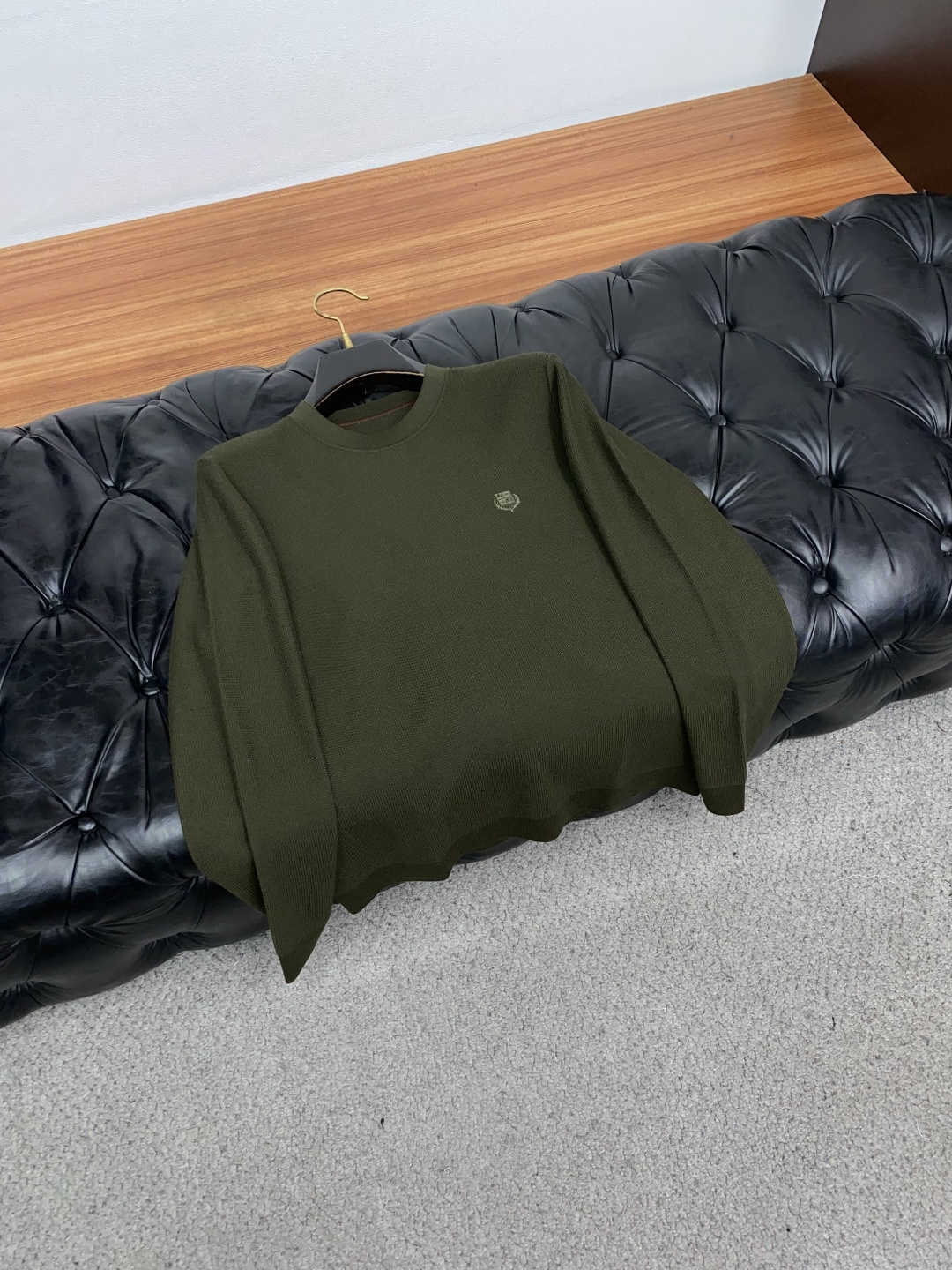 Loro Piana 诺悠翩雅 秋冬高品质 绵羊毛针织圆领长袖毛衣 精品棉羊毛毛衣 男款高端定制臻品系列 隶属品牌高端主 Loro Piana 诺悠翩雅 秋冬高品质 绵羊毛针织圆领长袖毛衣 精品棉羊毛毛衣 男款高端定制臻品系列 隶属品牌高端主