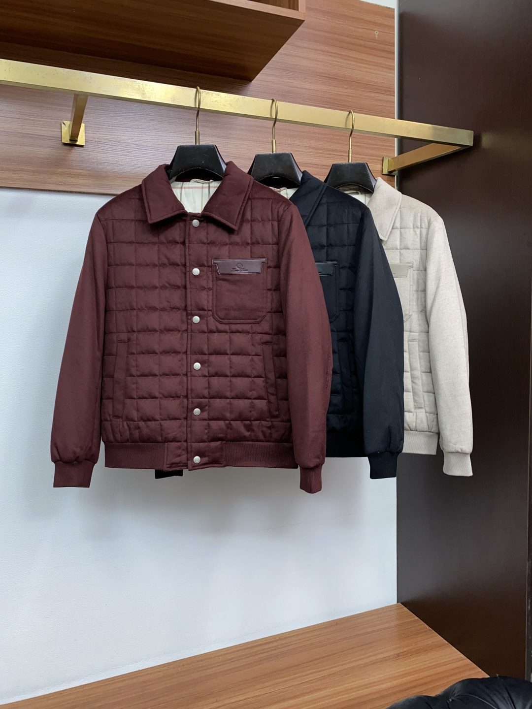 Loro Piana 诺悠翩雅 2026ss秋冬新款发布翻领羽绒服外套，秋冬季爆款外套，新国标95白鸭绒填冲经典设计，穿