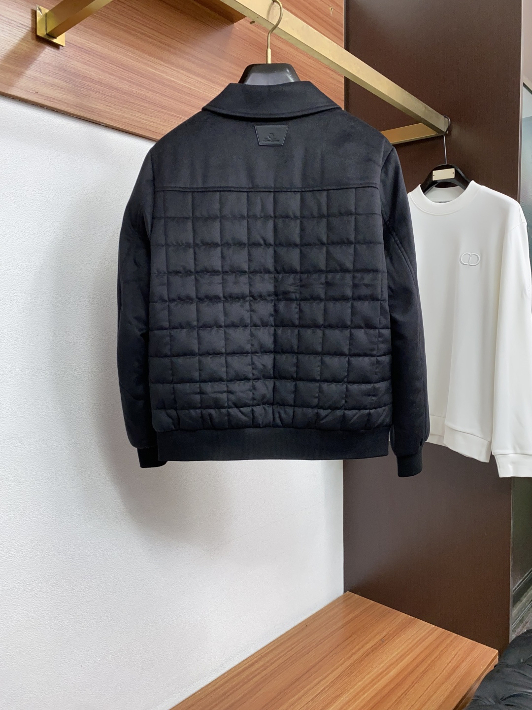 Loro Piana 诺悠翩雅 2026ss秋冬新款发布翻领羽绒服外套，秋冬季爆款外套，新国标95白鸭绒填冲经典设计，穿