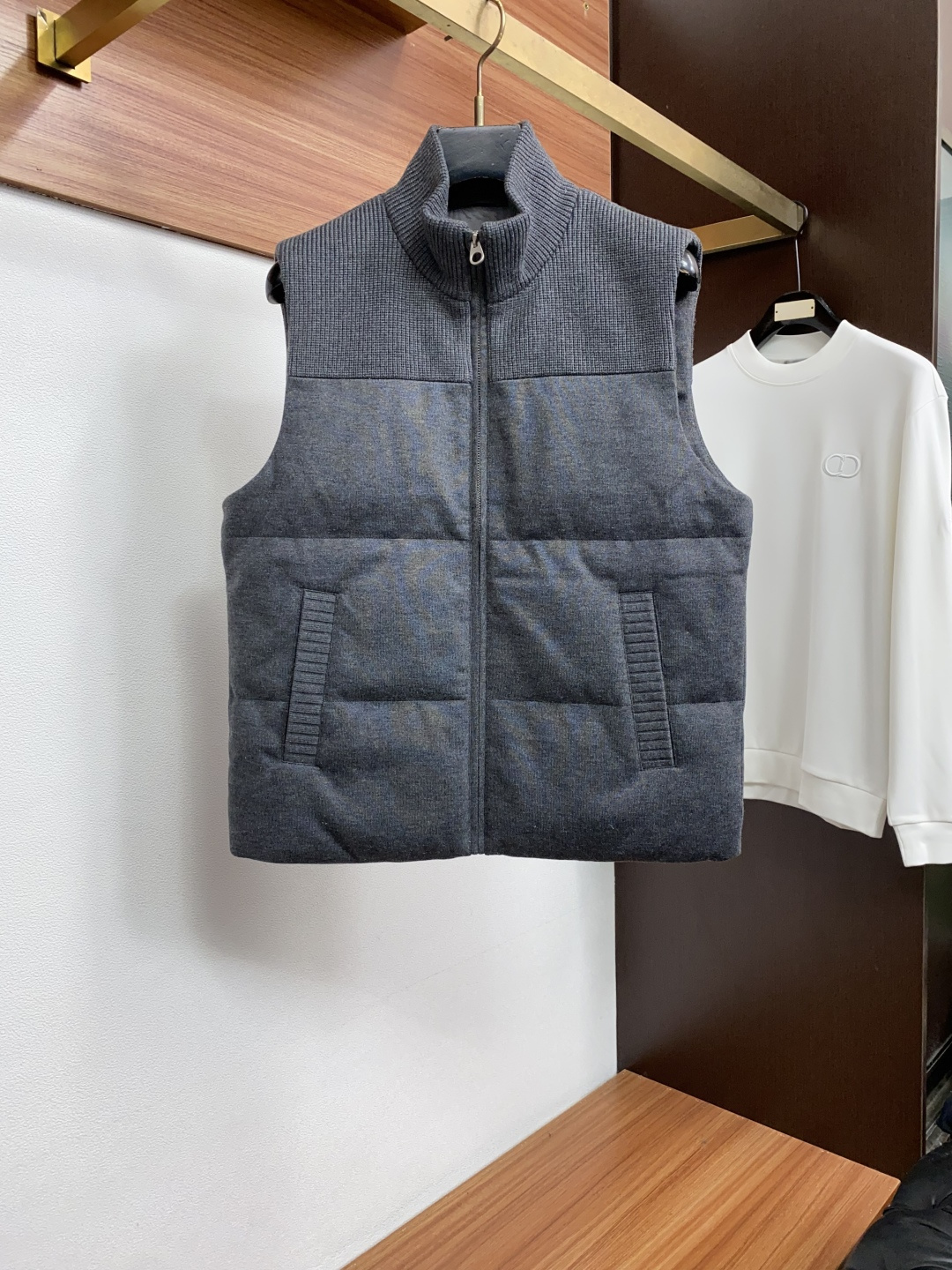 Loro Piana 诺悠翩雅 2026ss秋冬新款发布针织羊毛羽绒马甲夹克外套，秋冬季爆款外套，顶级国标95白鸭绒填冲