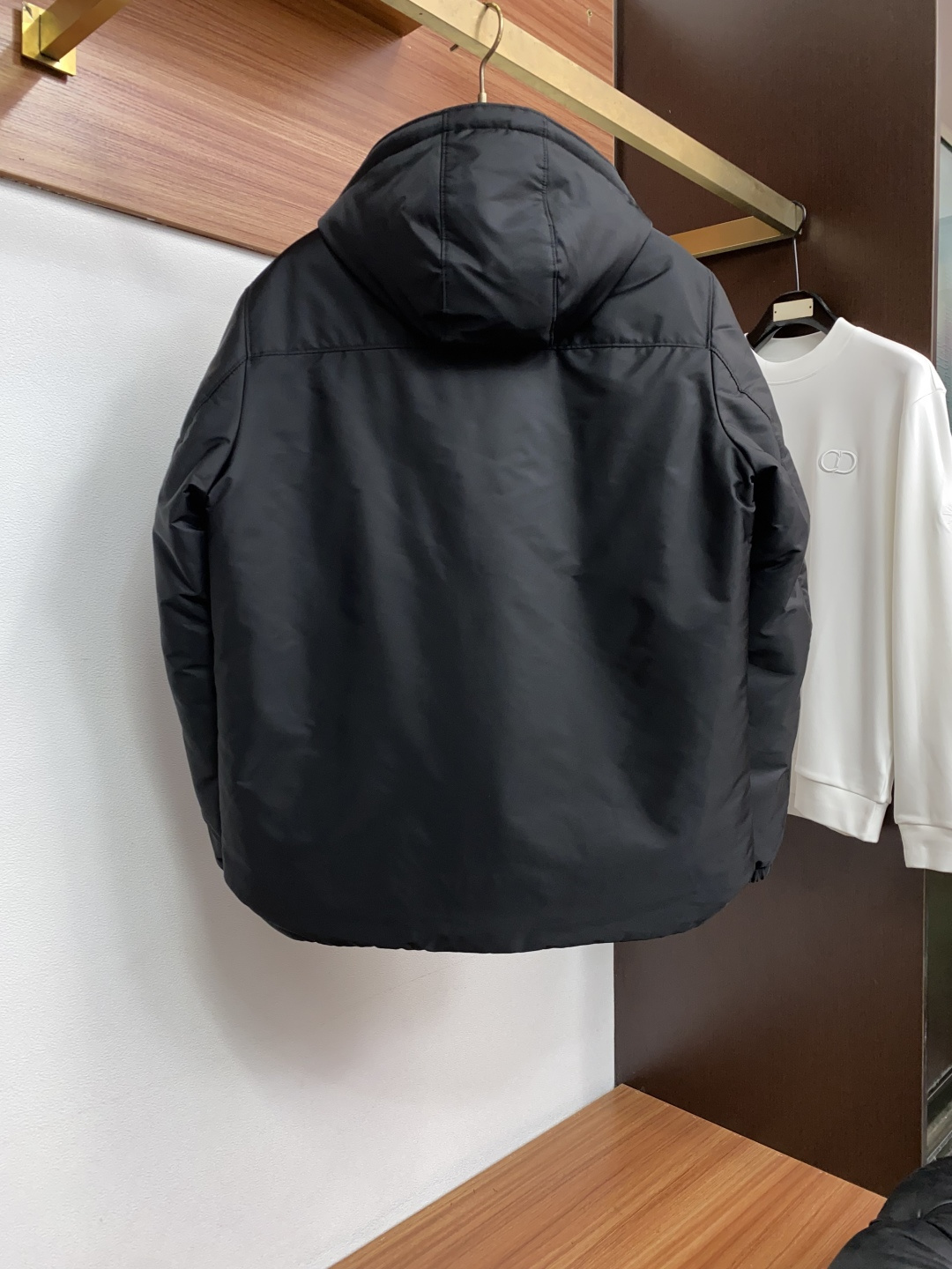 普拉达 羽绒服 2026ss秋冬新款发布定制面料羽绒夹克外套，秋冬季爆款外套，顶级国标95白鸭绒填冲经典设计，穿上就是舒