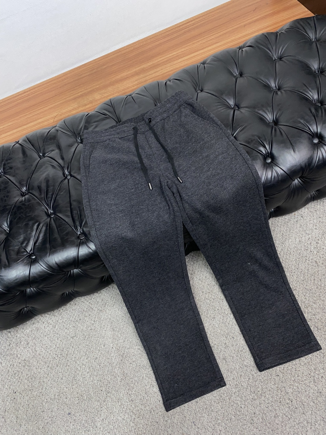 Loro Piana诺悠翩雅 26秋冬新品 原单男士羊毛休闲裤 弹力面料每季必出的类型，无需质疑的热卖王牌单品，符合四季