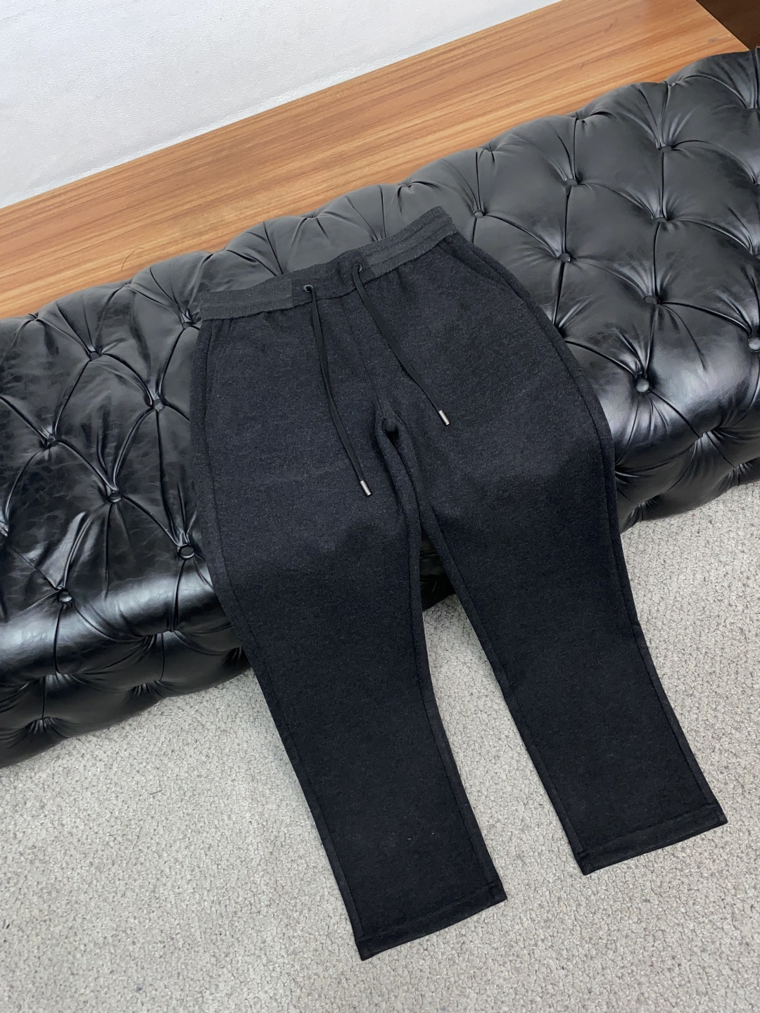 杰尼亚 26秋冬新品 原单男士羊毛休闲裤 弹力面料每季必出的类型，无需质疑的热卖王牌单品，符合四季最佳的搭配色号 整体的