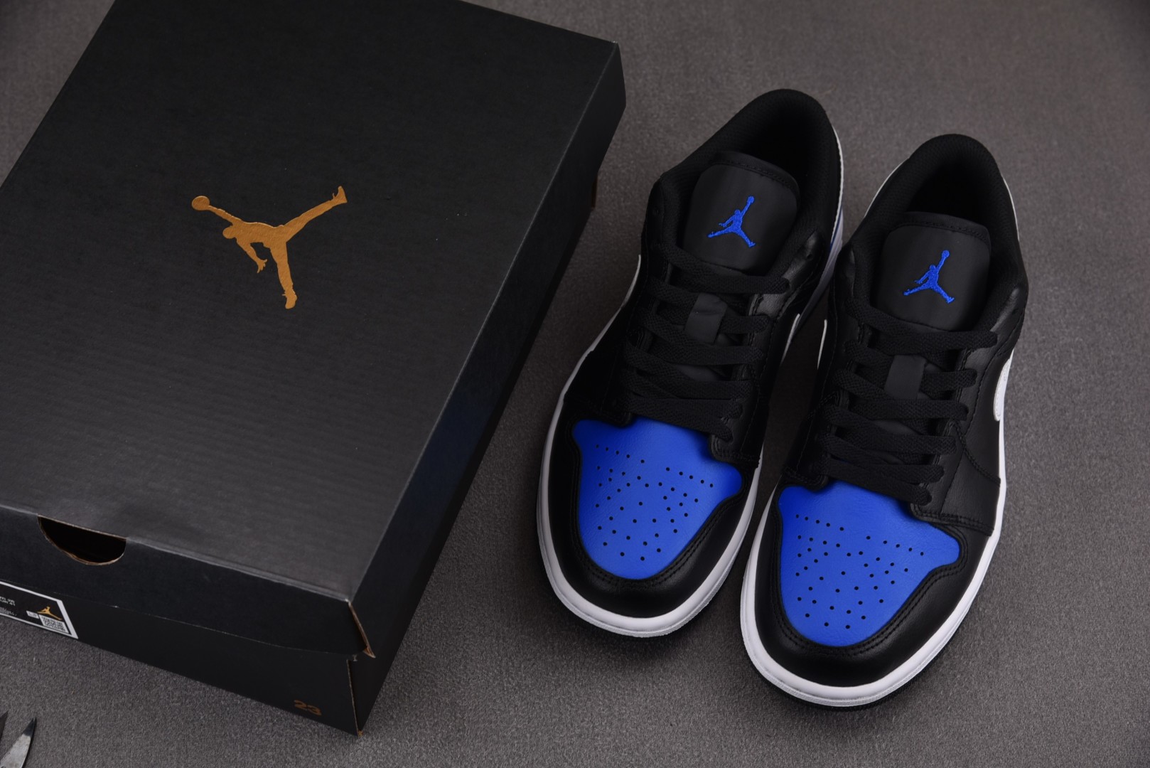 AJLow低帮尺码:36-46纯原版出品-AirJordan1LowBlackRoyalToe黑蓝脚趾5