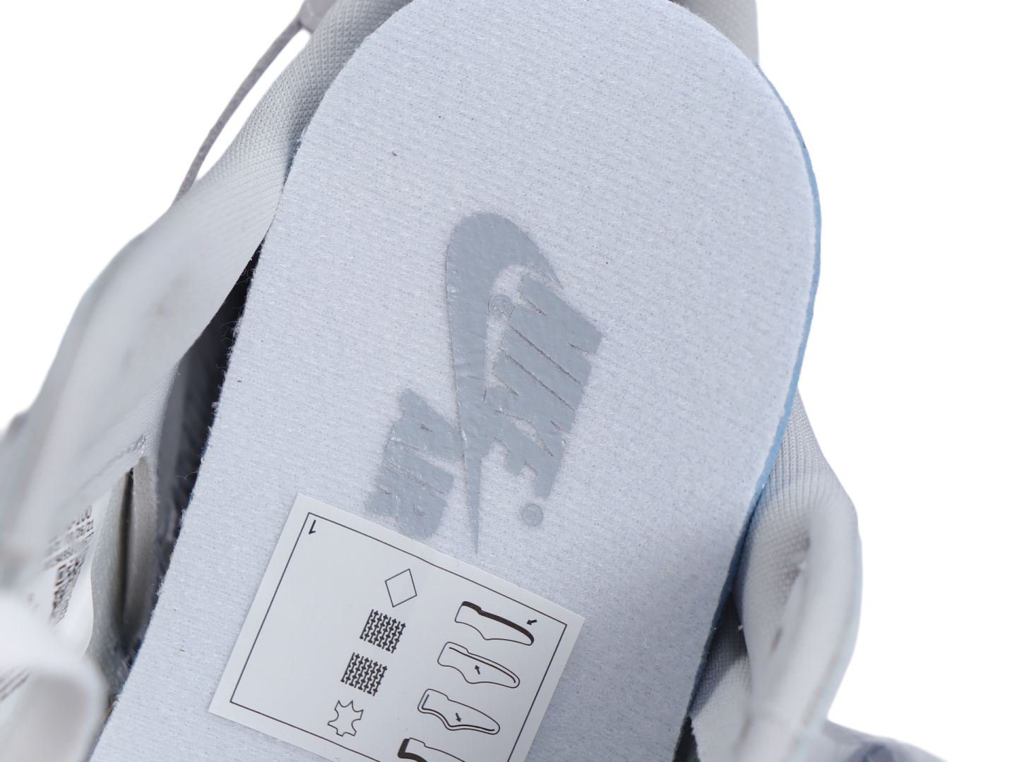 AJ Low 灰白 尺码：40.5-47.5

纯原版出品-Air Jordan 1 Retro Low