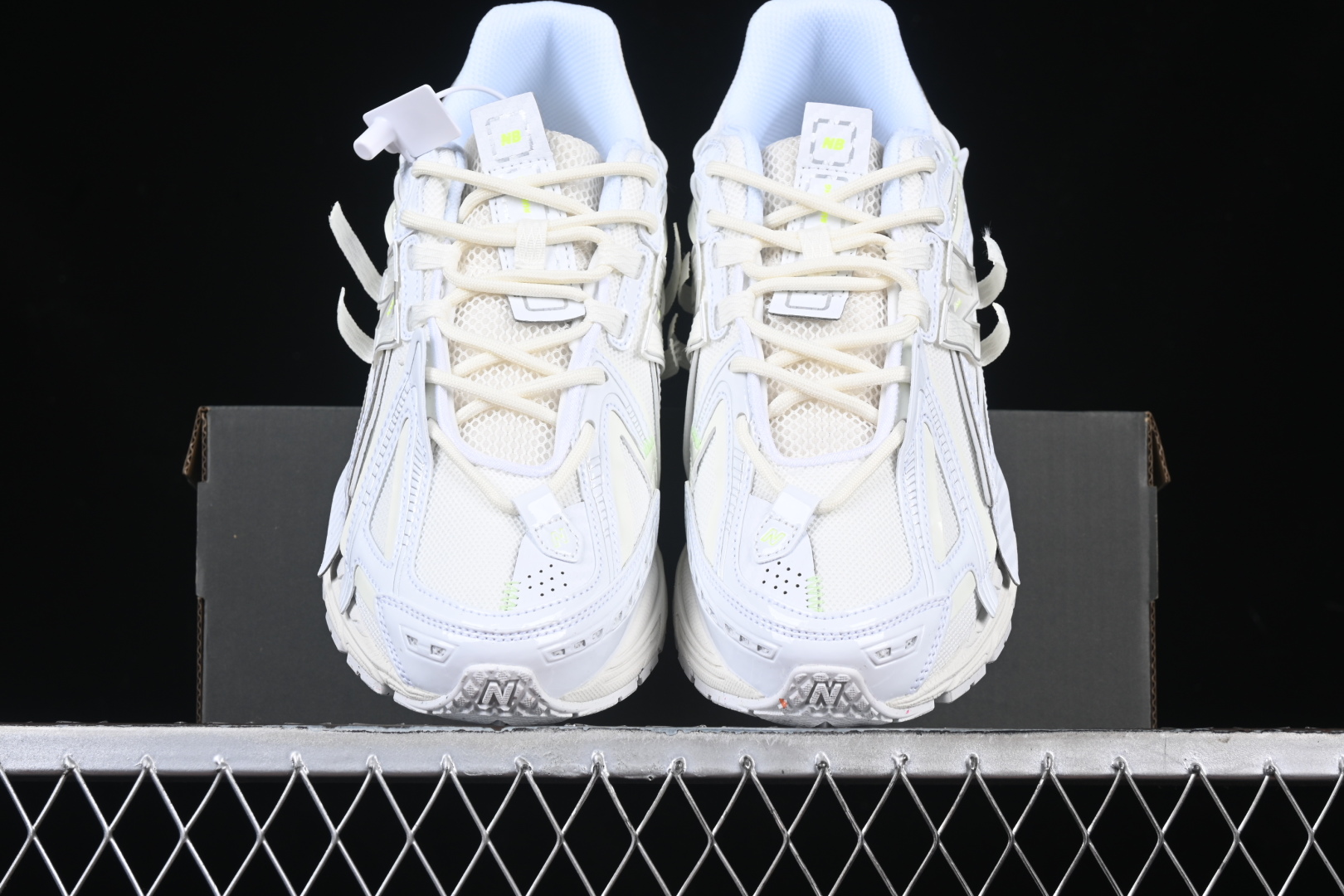  纯原版 New Balance 1906系列复古老爹风休闲运动慢跑鞋 U1906AE
#采用轻质牛剖革