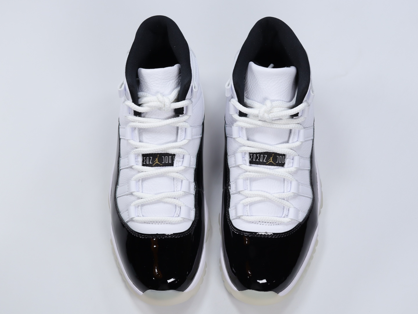 AJ11白黑 Size40.5-48.5 
纯原版出品-Air Jordan 11“Defining M