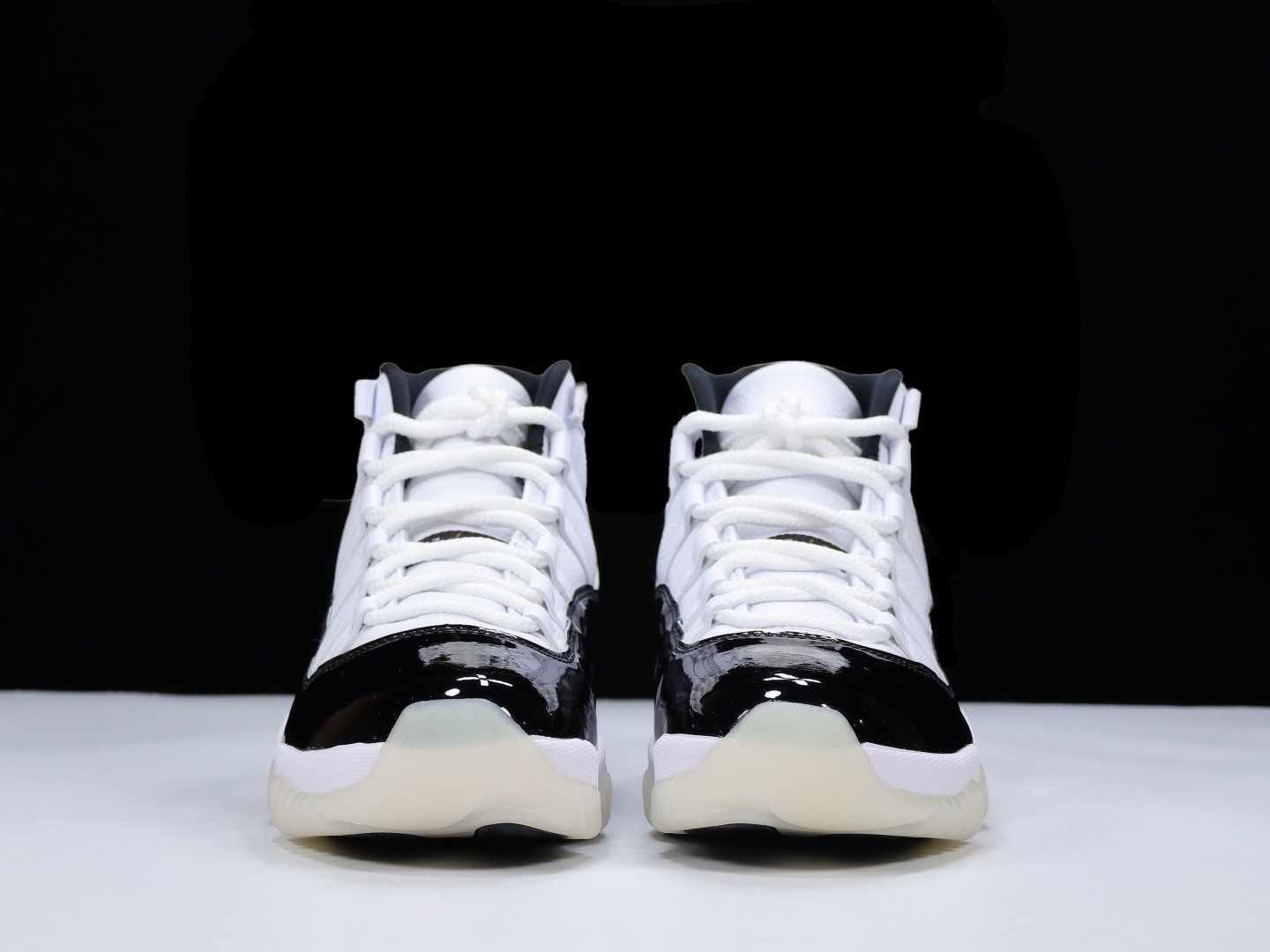 AJ11白黑 Size40.5-48.5 
纯原版出品-Air Jordan 11“Defining M