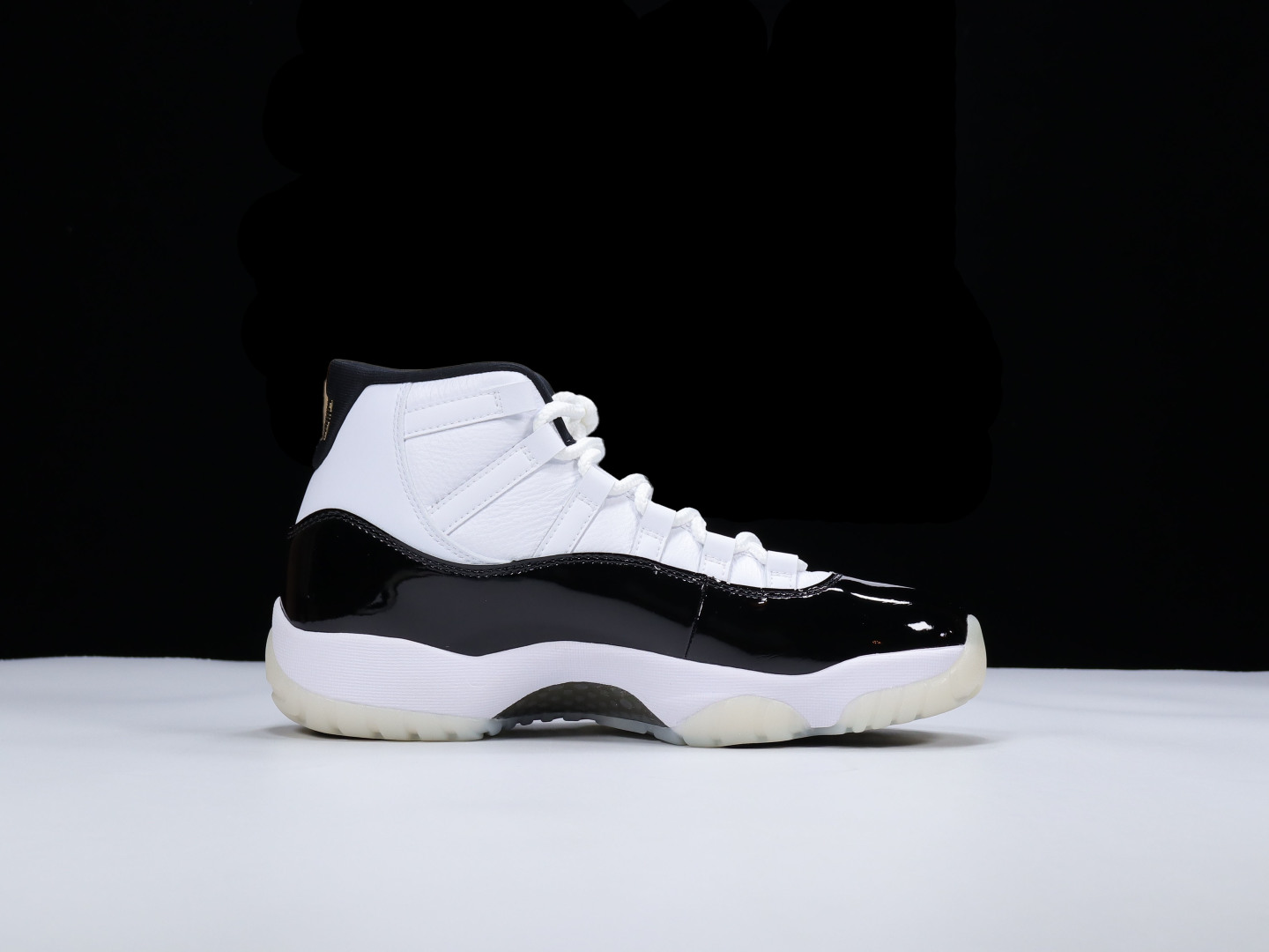 AJ11白黑 Size40.5-48.5 
纯原版出品-Air Jordan 11“Defining M