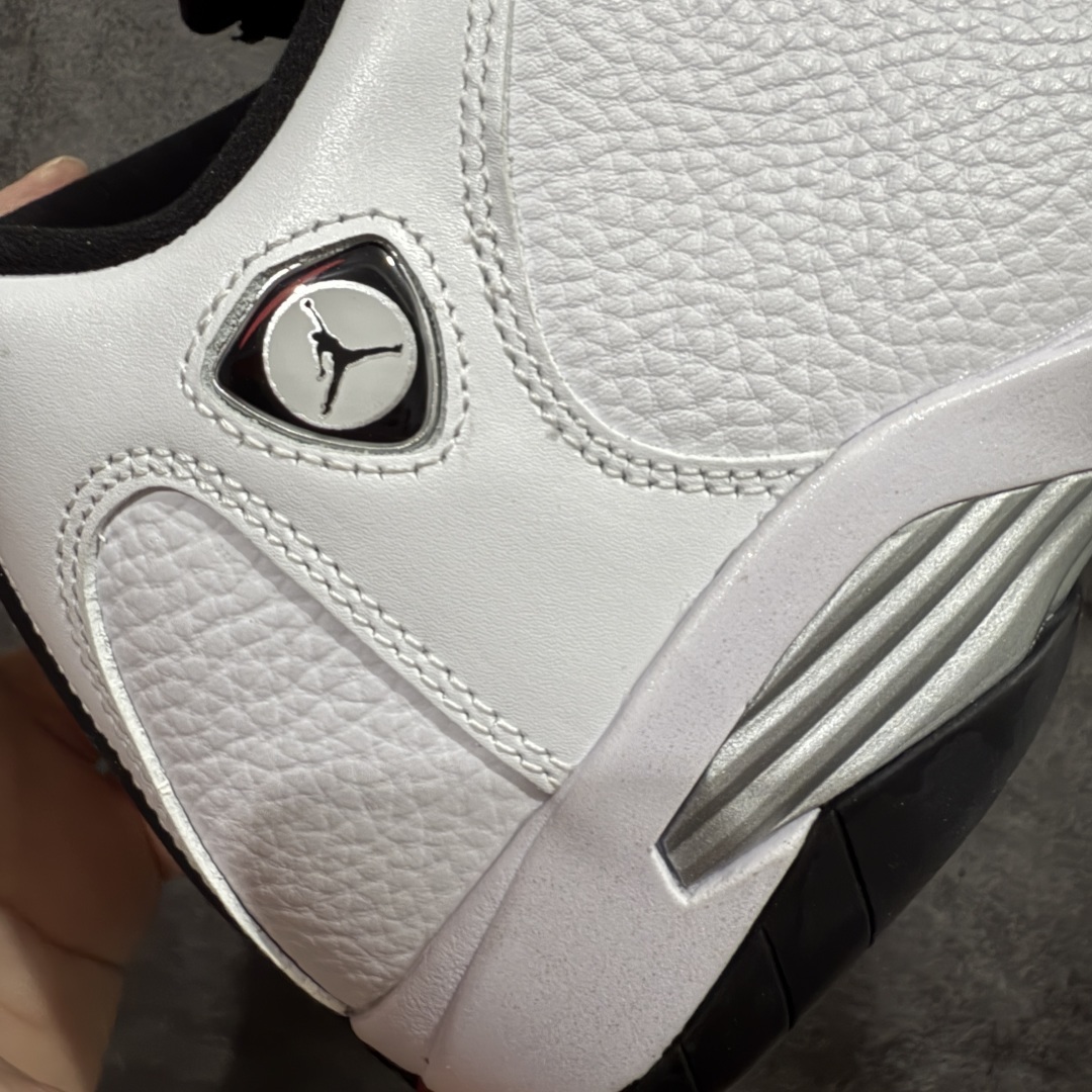 【纯原】Air Jordan AJ14 “Black Toe” 2024版本 黑白熊猫!
外贸特供
