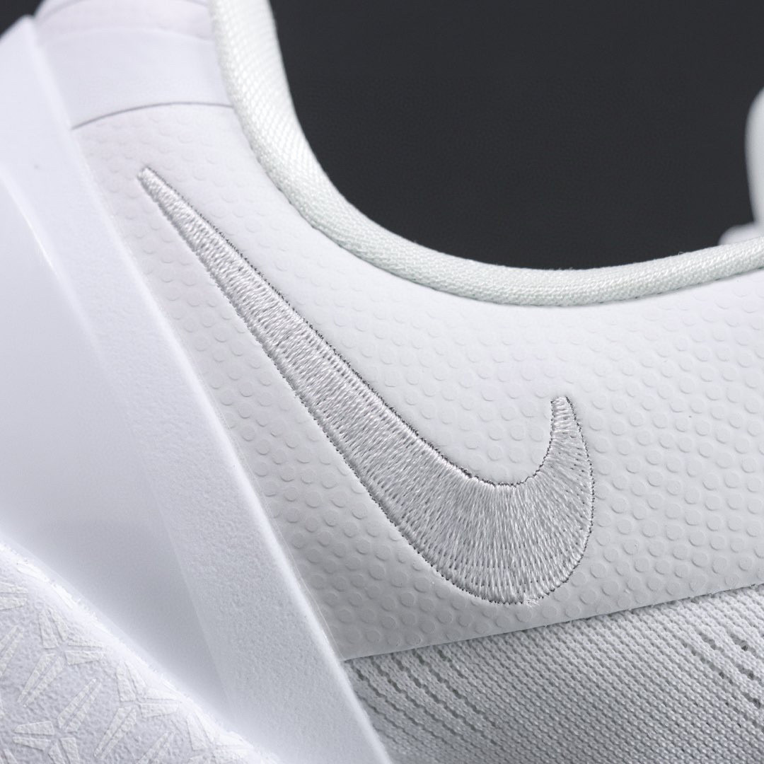 
Nike Kobe 8 Protro Halo 白龙
S2纯原生产线 科比八代 
#Zoom Turb