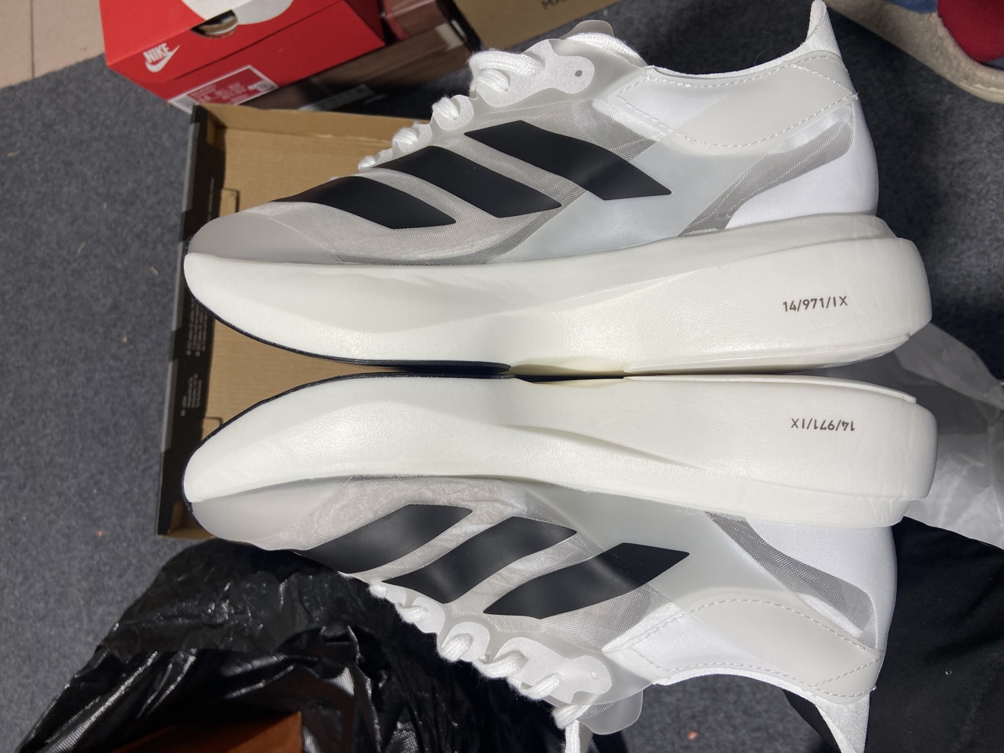  Ad Adizero Evo Pro IH5564 阿迪超轻透气缓震跑鞋
#以令人难以置信的138克