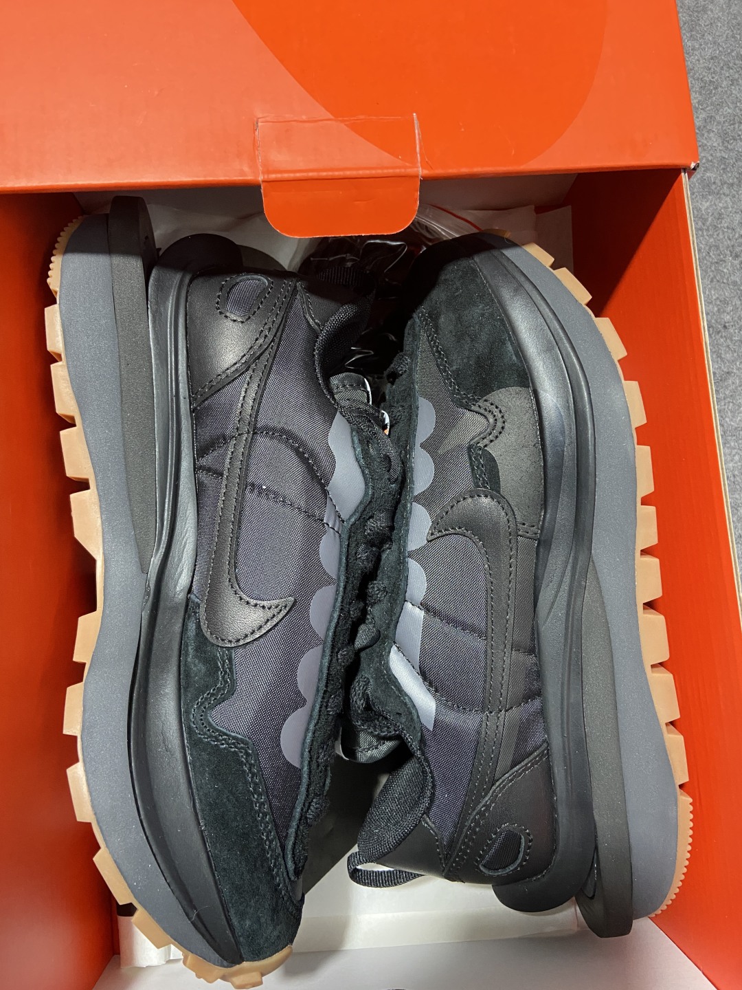sacai3.0 黑生胶 尺码：36-46

纯原版出品-Sacai X Nike VaporWaffl