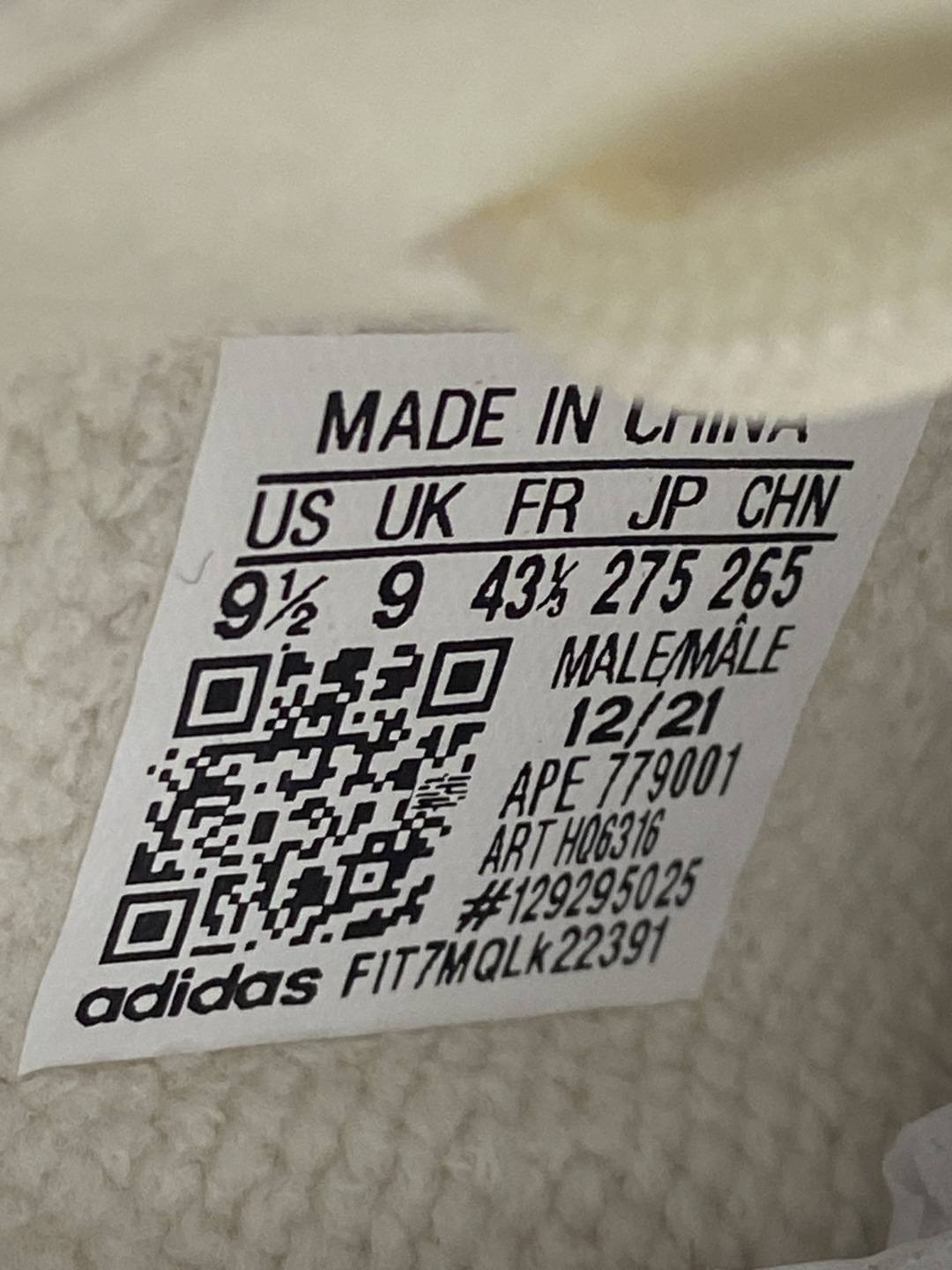 Yeezy350 纯白侧透 鞋码：36-46

纯原-巴斯夫-Yeezy Boost 350 V2“Pu