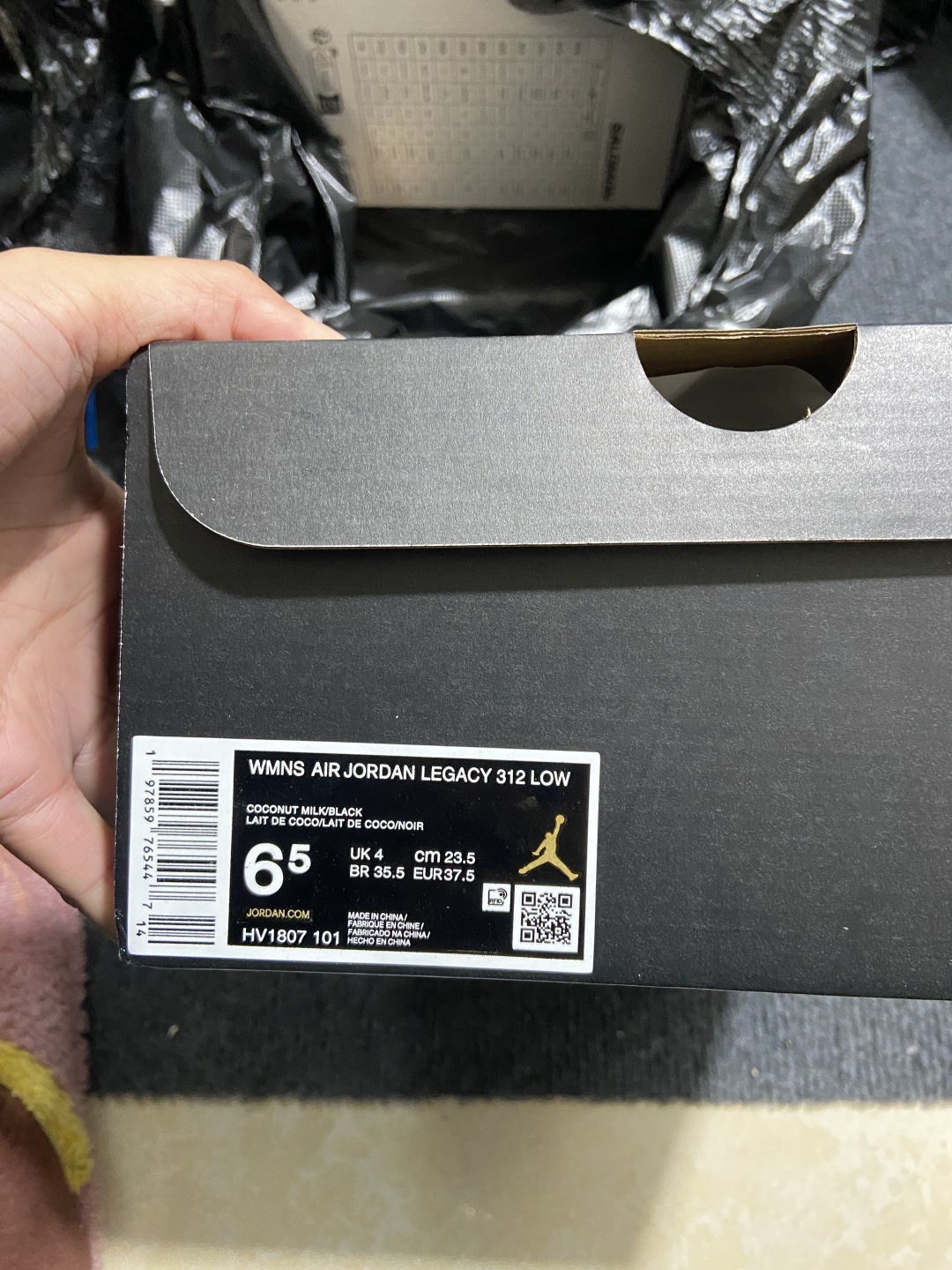 
【纯原版】Air Jordan Legacy AJ312 Low 
低帮复古篮球鞋 奶白黑HV1807