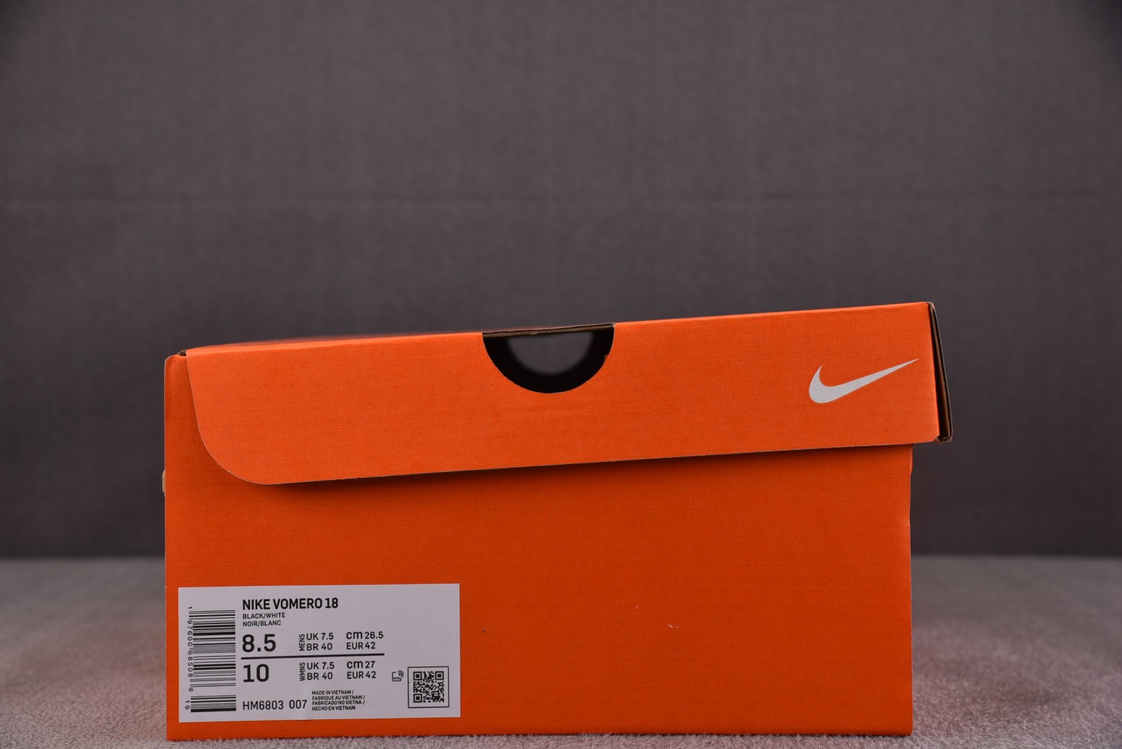Zoom 尺码35.5-45

纯原版出品-Air Zoom Vomero 18 登月18 2025新款