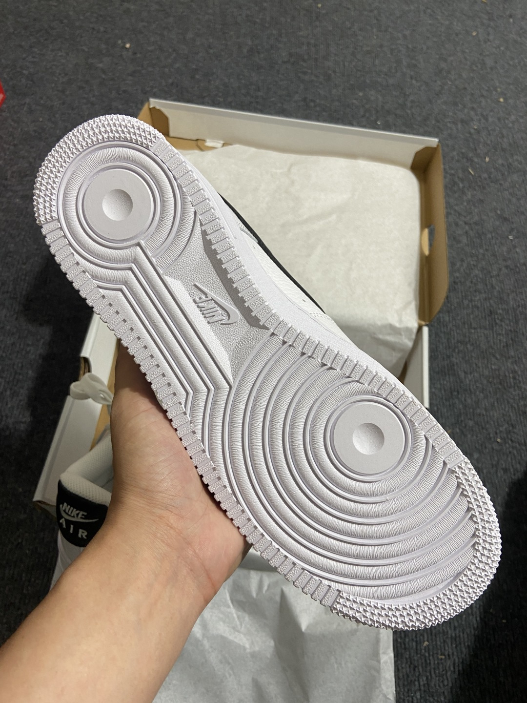 AF1白黑 尺码:36-¥:350 纯原-Air Force 1 Low White and Black 白黑 CT23 AF1白黑 尺码:36-¥:350 纯原-Air Force 1 Low White and Black 白黑 CT23