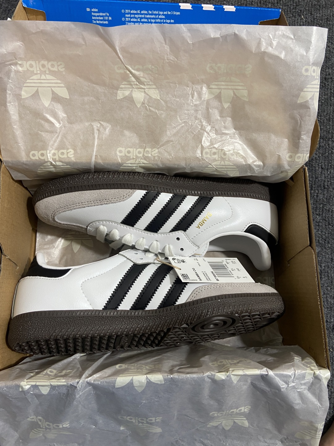 38.5    伪头层 仿头层
补单adidas originals SAMBA OG 黑白灰全码补齐入