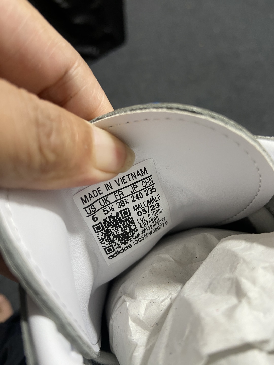 38.5    伪头层 仿头层
补单adidas originals SAMBA OG 黑白灰全码补齐入
