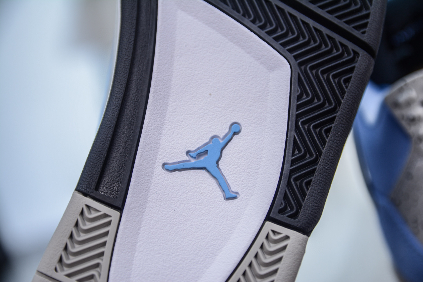 
纯原 Air Jordan AJ4 Retro SE University Blue AJ4 大学蓝 